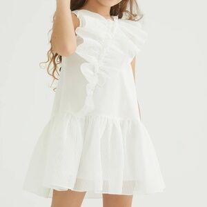 SheShe White Dress with Ruffles